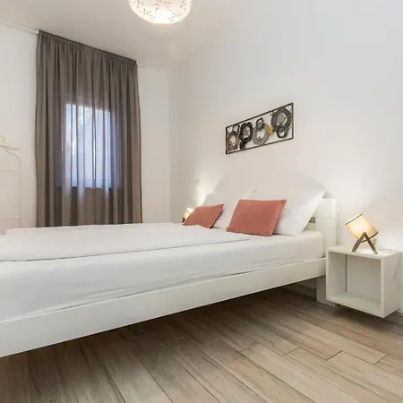Istria Sea Side 210 & 209 Apartment